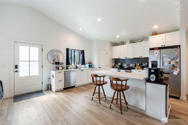 2011 Apple Road, Winlock, WA 98596