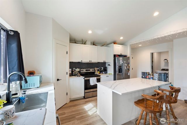 2011 Apple Road, Winlock, WA 98596