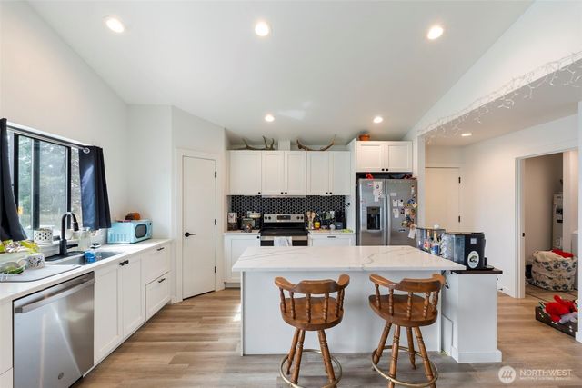 2011 Apple Road, Winlock, WA 98596