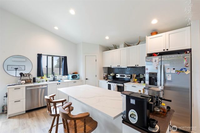 2011 Apple Road, Winlock, WA 98596