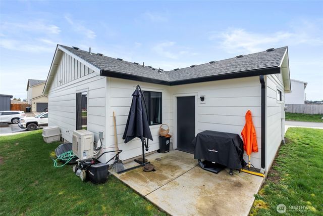 2011 Apple Road, Winlock, WA 98596