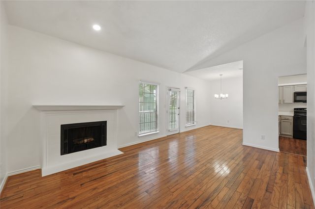 8600 Coppertowne Lane 1305, Dallas, TX 75243
