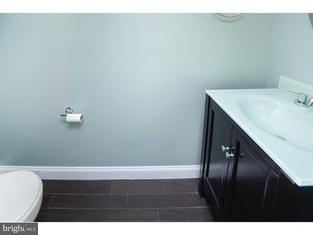 102 HAZELWOOD LN, Marlton, NJ 08053