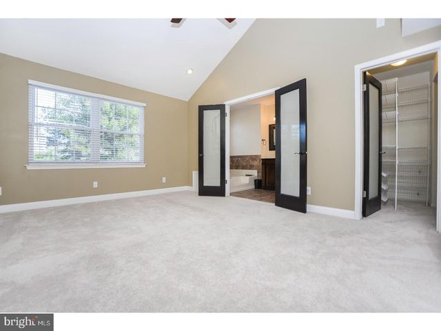 102 HAZELWOOD LN, Marlton, NJ 08053