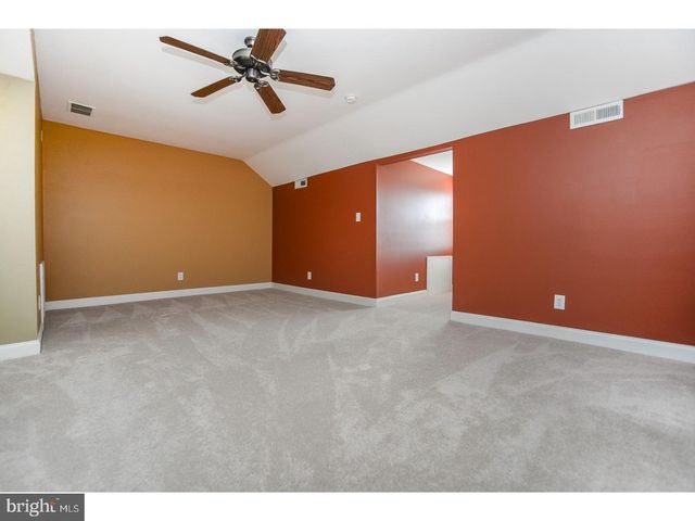 102 HAZELWOOD LN, Marlton, NJ 08053