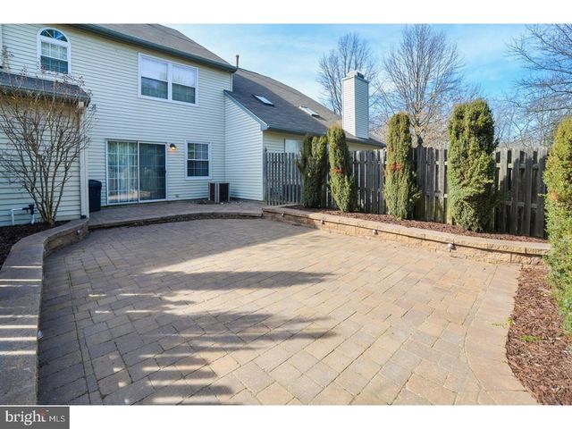 102 HAZELWOOD LN, Marlton, NJ 08053