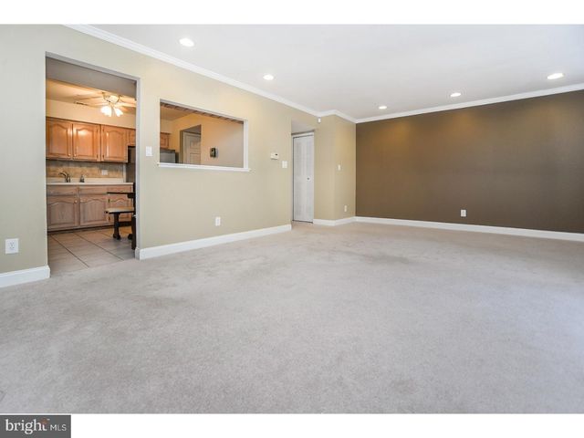 102 HAZELWOOD LN, Marlton, NJ 08053