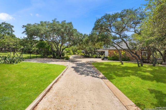 28406 Quadrille Lane, Boerne, TX 78015