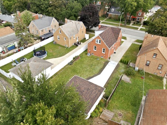 3226 Grand Boulevard, Brookfield, IL 60513