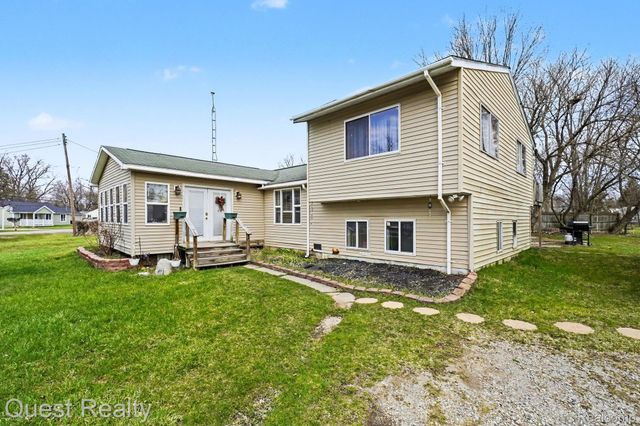 2103 Valley Forge Street, Burton, MI 48519