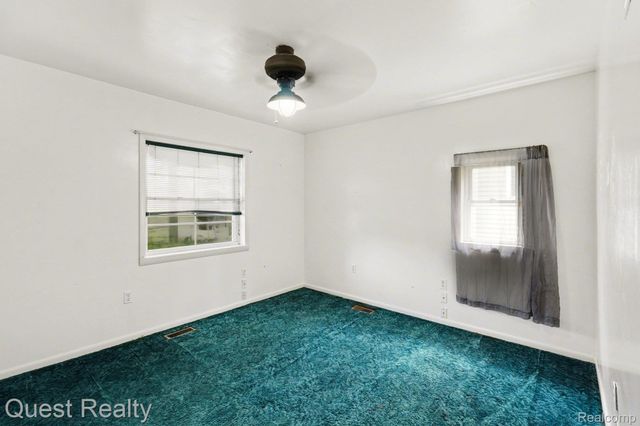 2103 Valley Forge Street, Burton, MI 48519