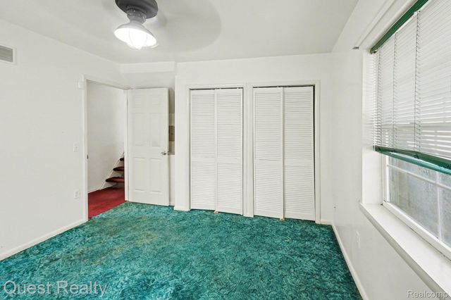 2103 Valley Forge Street, Burton, MI 48519