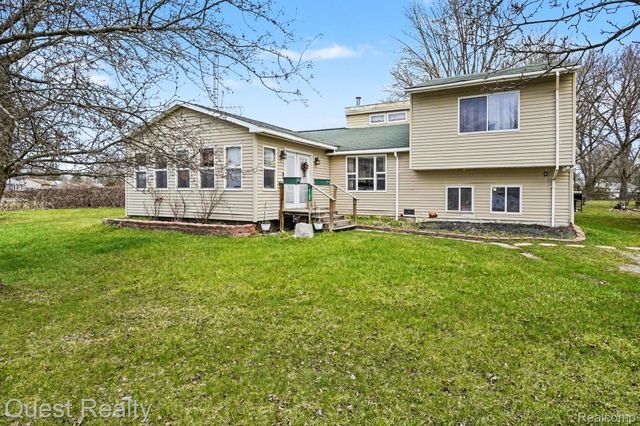 2103 Valley Forge Street, Burton, MI 48519