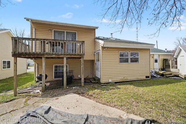 2103 Valley Forge Street, Burton, MI 48519
