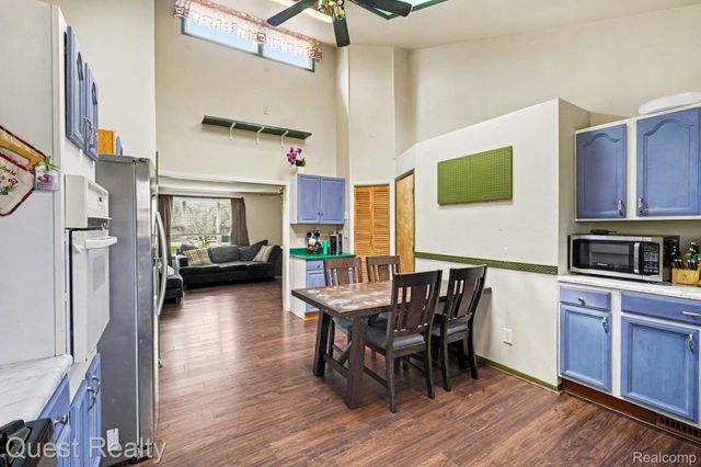2103 Valley Forge Street, Burton, MI 48519