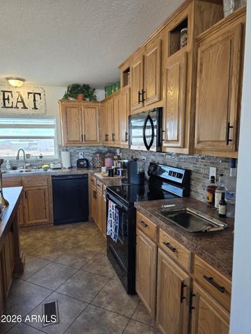 4143 W SUNSET Drive, New River, AZ 85087