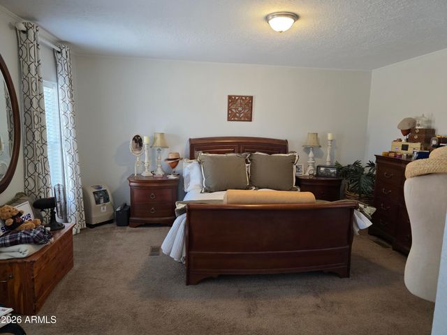 4143 W SUNSET Drive, New River, AZ 85087