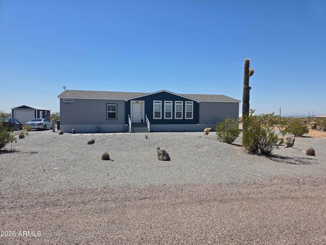 4143 W SUNSET Drive, New River, AZ 85087