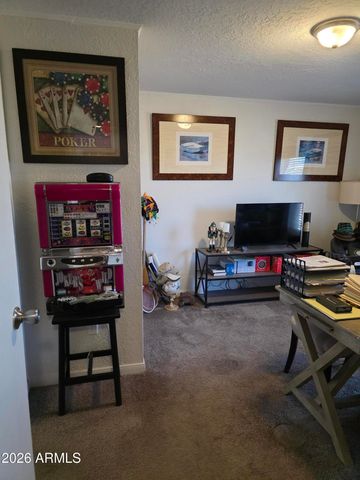 4143 W SUNSET Drive, New River, AZ 85087