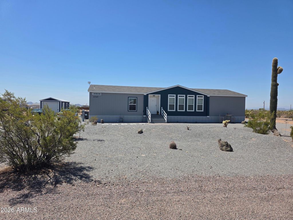 4143 W SUNSET Drive, New River, AZ 85087