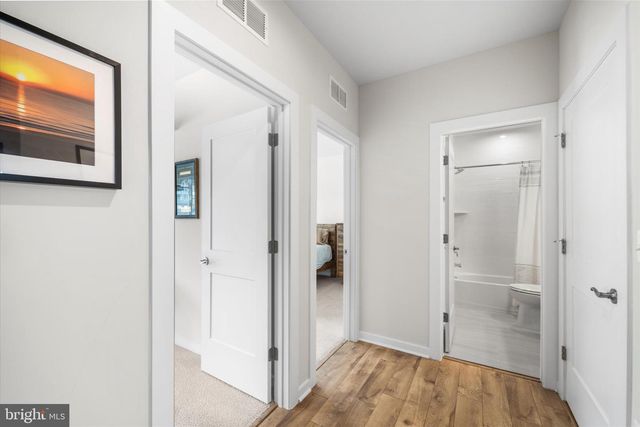 44481 WOLFHOUND SQ, Ashburn, VA 20147