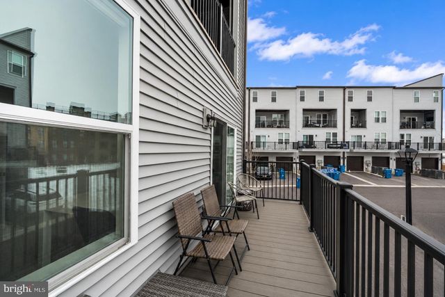 44481 WOLFHOUND SQ, Ashburn, VA 20147