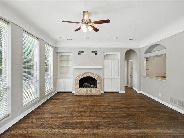 809 Greenvalley Lane, Highland Village, TX 75077