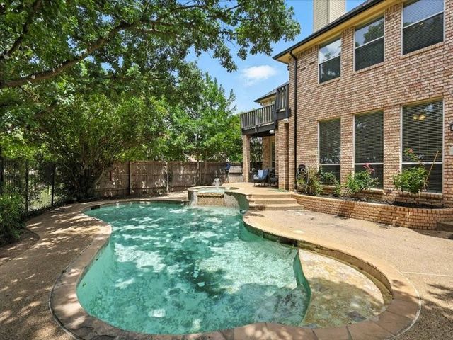 809 Greenvalley Lane, Highland Village, TX 75077