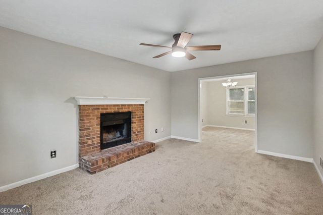 221 Lariat Lane, Ellenwood, GA 30294