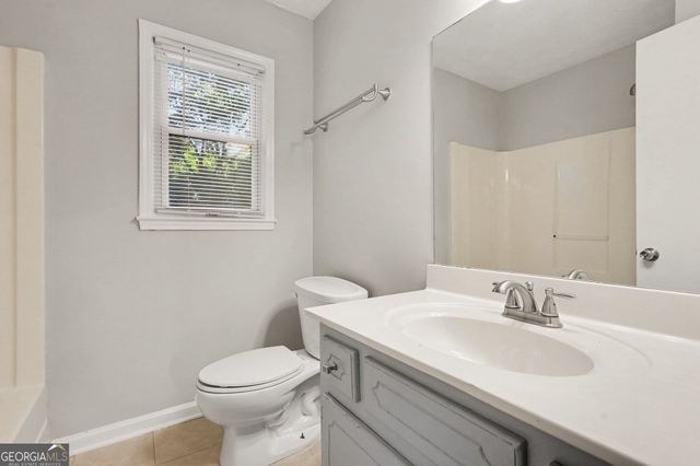 221 Lariat Lane, Ellenwood, GA 30294