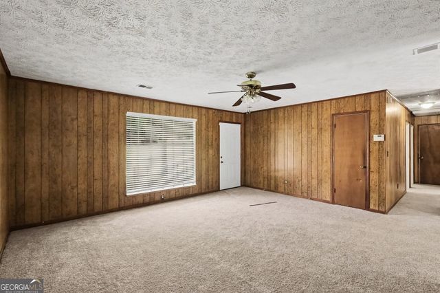 221 Lariat Lane, Ellenwood, GA 30294