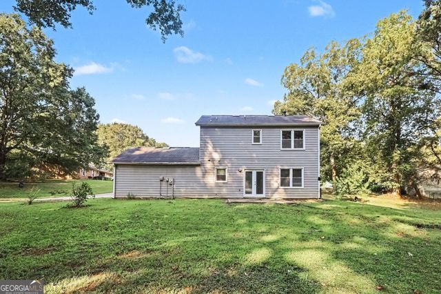 221 Lariat Lane, Ellenwood, GA 30294