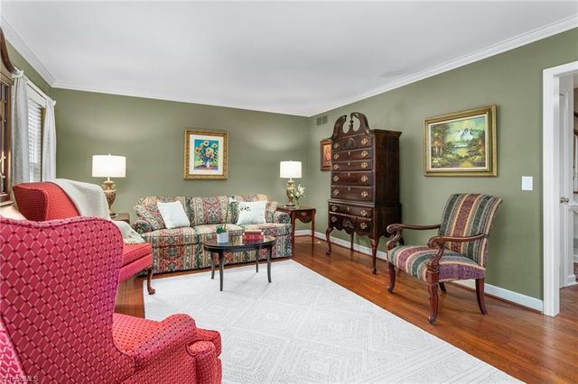 3203 Round Hill Road, Greensboro, NC 27408