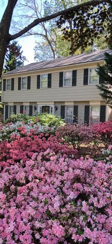 3203 Round Hill Road, Greensboro, NC 27408