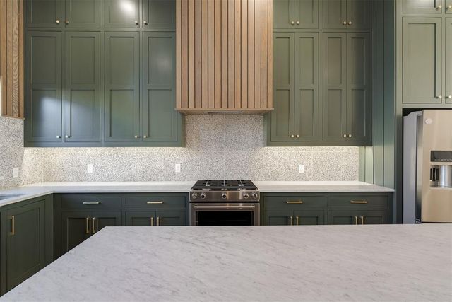 827 NW 8th Street, Oklahoma City, OK 73106