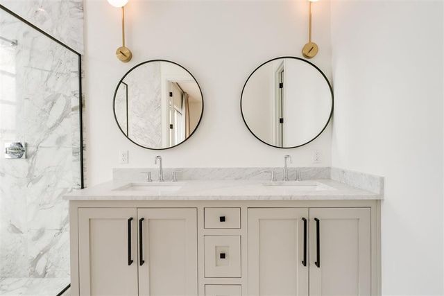 827 NW 8th Street, Oklahoma City, OK 73106