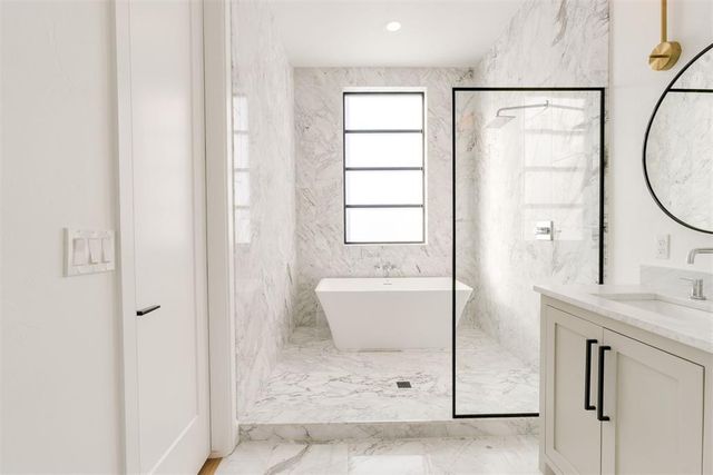 827 NW 8th Street, Oklahoma City, OK 73106