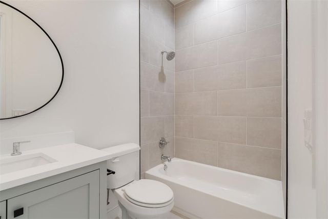 827 NW 8th Street, Oklahoma City, OK 73106