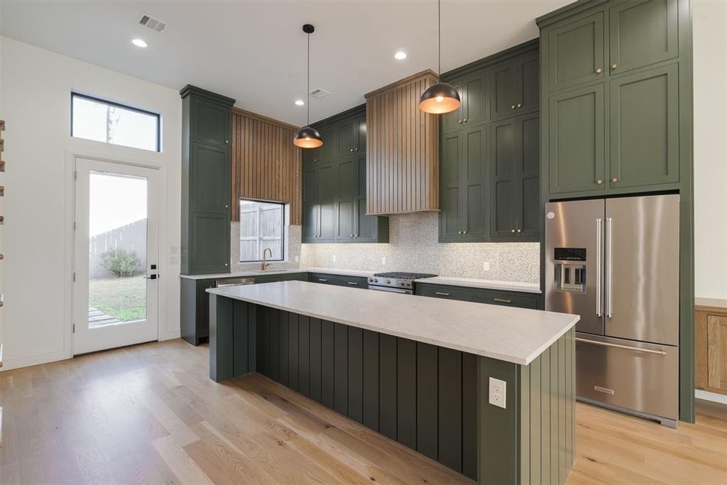 827 NW 8th Street, Oklahoma City, OK 73106