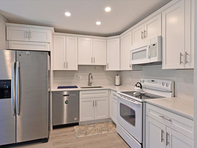 4105 35TH AVENUE W 4105, Bradenton, FL 34205