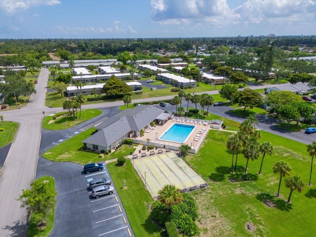 4105 35TH AVENUE W 4105, Bradenton, FL 34205