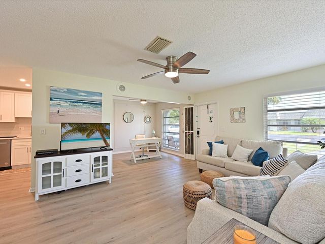 4105 35TH AVENUE W 4105, Bradenton, FL 34205