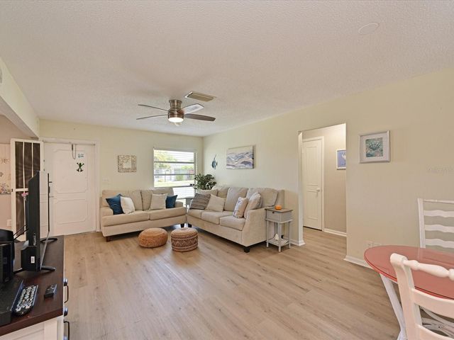 4105 35TH AVENUE W 4105, Bradenton, FL 34205