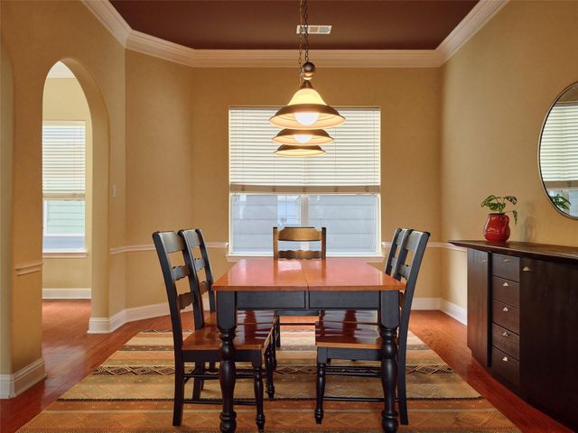 704 Reinicke Street, Houston, TX 77007