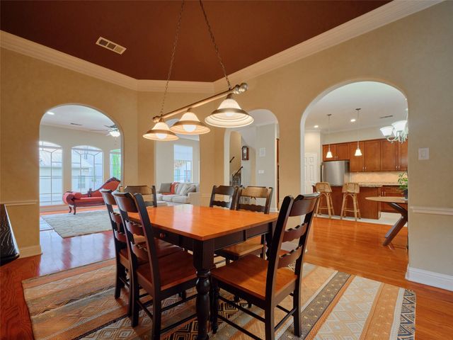 704 Reinicke Street, Houston, TX 77007