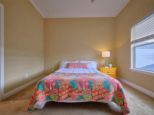 704 Reinicke Street, Houston, TX 77007