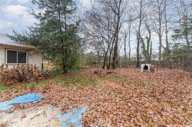 2656 Hopewell Friends Road, Asheboro, NC 27205