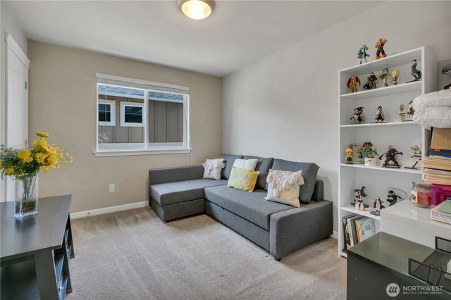 3813 Discovery Avenue SW, Bremerton, WA 98312