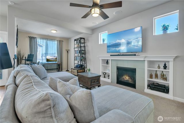 3813 Discovery Avenue SW, Bremerton, WA 98312