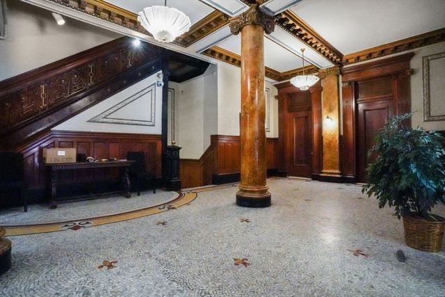 8 Garrison St 706, Boston, MA 02116